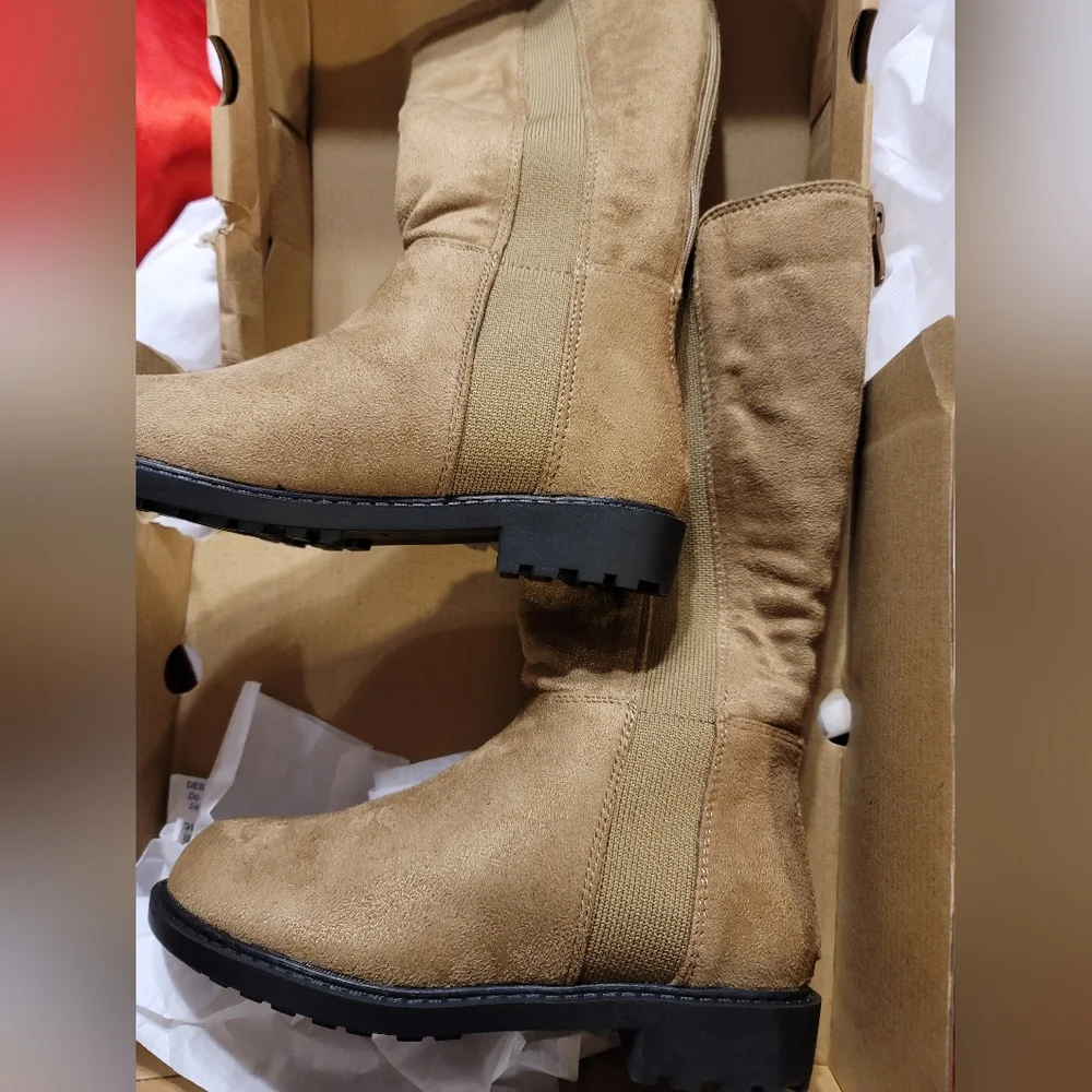 NIB FAUX SUEDE CHELSEA BOOTS CHUNKY LOW HEEL BACK ZIP RIDING BOOTS GIRLS…